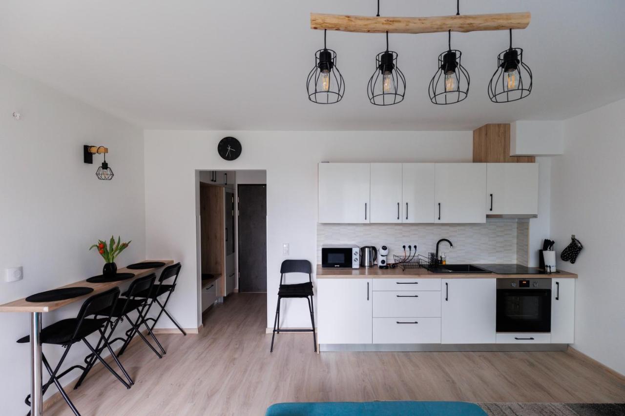 Villa Bauhaus Wellness Apartman Fsz. 1 Siofok Exterior photo