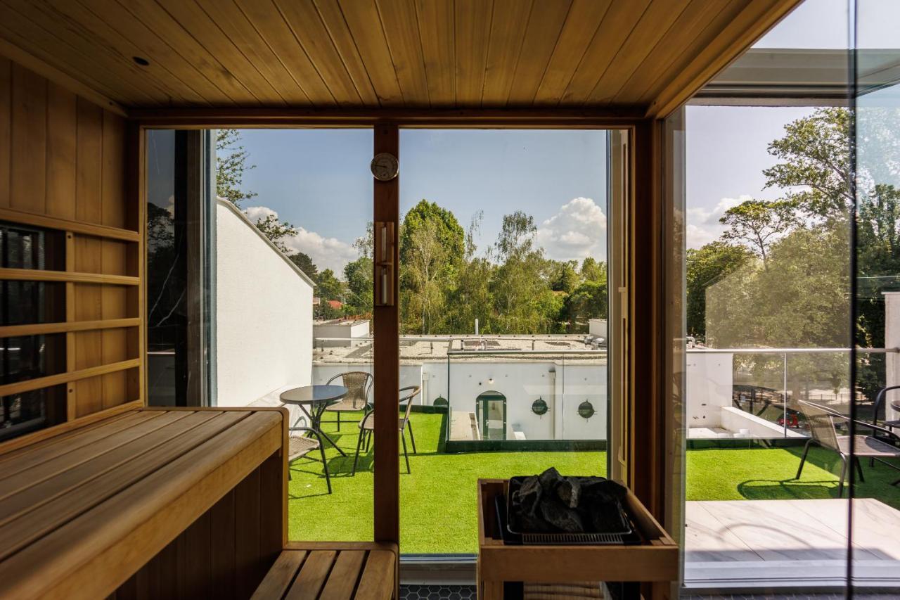 Villa Bauhaus Wellness Apartman Fsz. 1 Siofok Exterior photo